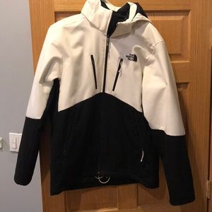 North Face Winter coat w/hood